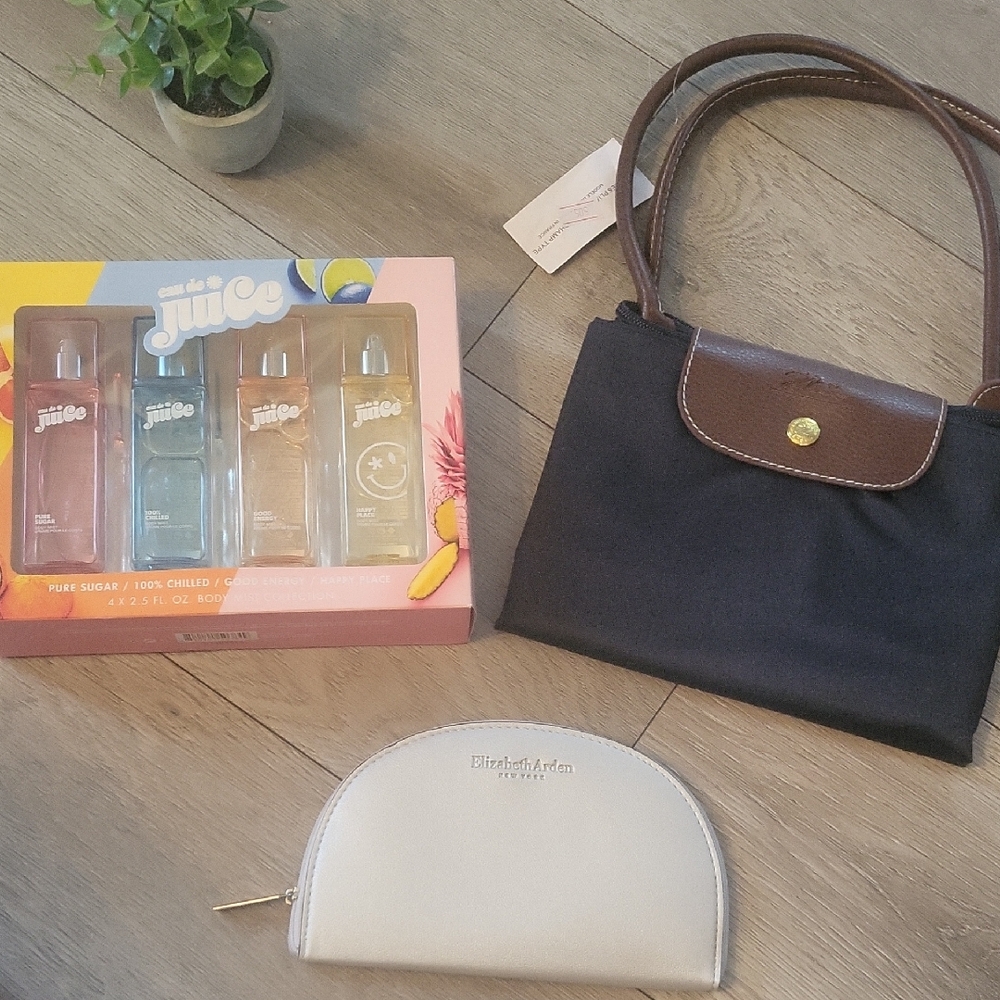 Bundle For sale 3 Items l Make Up Bag l Large Tote l Scent Set